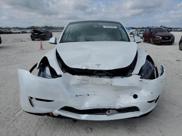 Снимка 5 от търг – 2024 TESLA MODEL Y с VIN 7SAYGDED0RF158471