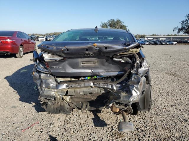 Photo 6 from auction – 2017 KIA FORTE LX with VIN 3KPFL4A77HE104380