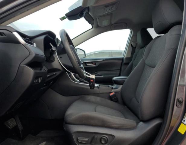Photo 7 from auction – 2021 TOYOTA RAV4 XLE with VIN 2T3W1RFV1MC140771