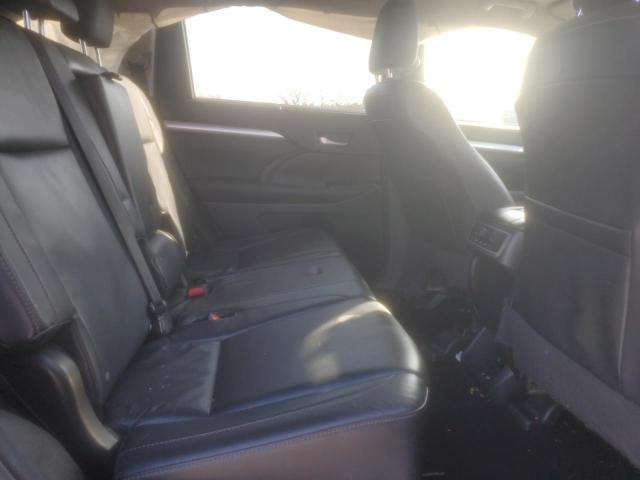 Photo 11 from auction – 2015 TOYOTA HIGHLANDER with VIN 5TDJKRFH4FS129770