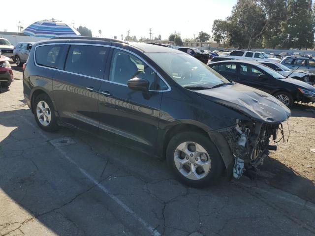Photo 4 from auction – 2017 CHRYSLER PACIFICA E with VIN 2C4RC1L73HR782549