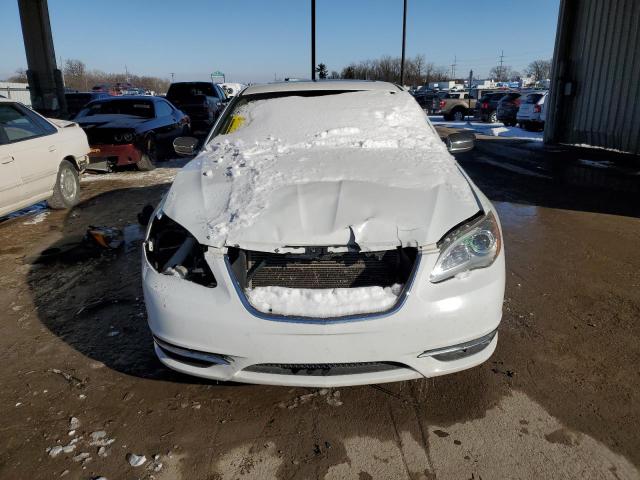 Photo 5 from auction – 2014 CHRYSLER 200 LIMITE with VIN 1C3CCBCG5EN152623
