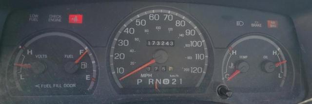 Photo 9 from auction – 2004 FORD CROWN VICT with VIN 2FAFP74W24X159855