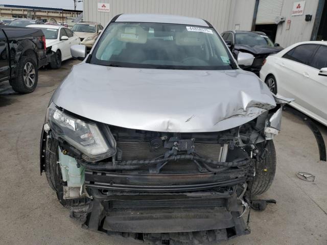Photo 5 from auction – 2018 NISSAN ROGUE S with VIN 5N1AT2MT1JC771607