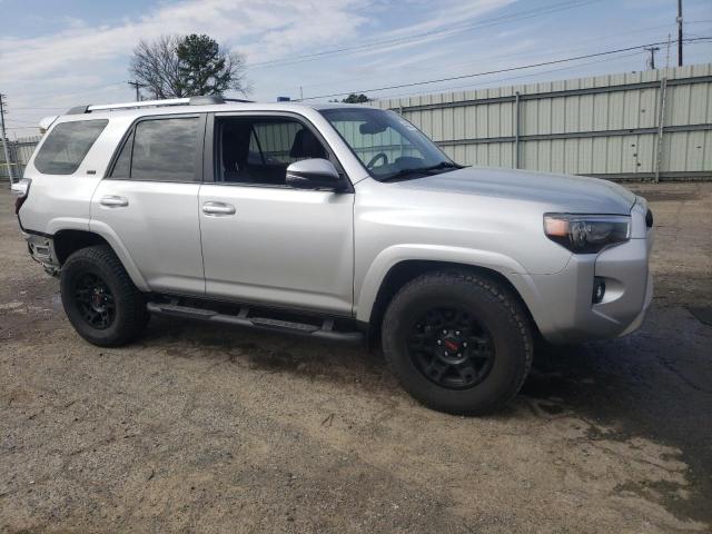 Photo 4 from auction – 2022 TOYOTA 4RUNNER SR with VIN JTEFU5JR7N5271779