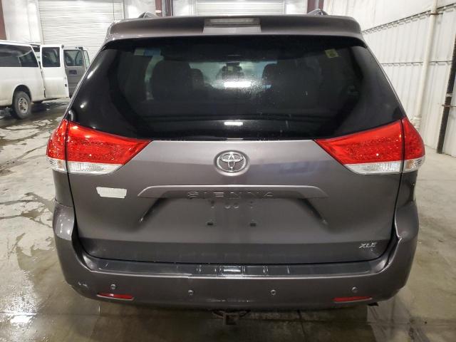 Photo 6 from auction – 2011 TOYOTA SIENNA XLE with VIN 5TDYK3DC6BS137690