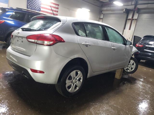 Photo 3 from auction – 2017 KIA FORTE LX with VIN KNAFK5A8XH5697288