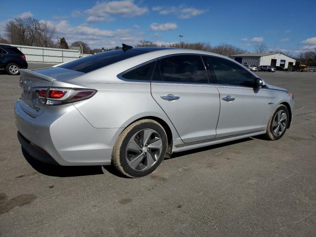 Photo 3 from auction – 2016 HYUNDAI SONATA HYB with VIN KMHE34L10GA009337