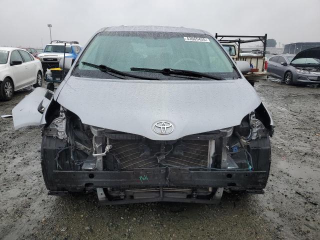 Photo 5 from auction – 2011 TOYOTA SIENNA LE with VIN 5TDKK3DCXBS125578