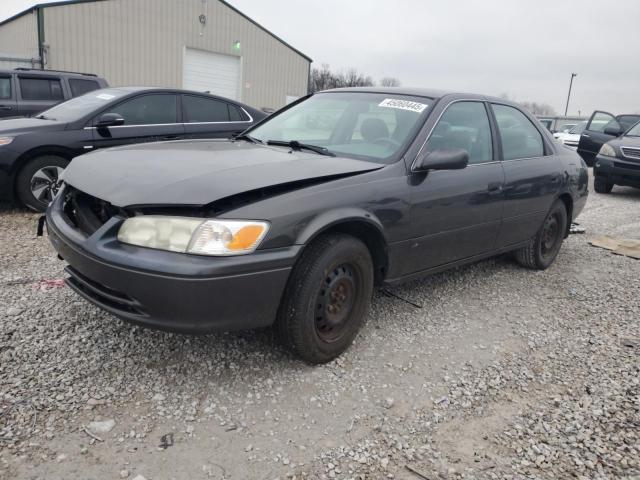 TOYOTA CAMRY CE 2000 with VIN 4T1BG22K1YU923800 - Photo from auction