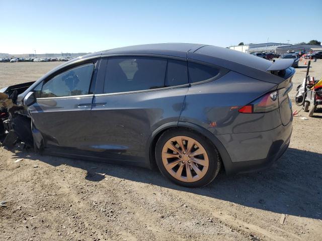 Снимка 2 от търг – 2020 TESLA MODEL X с VIN 5YJXCBE25LF239111