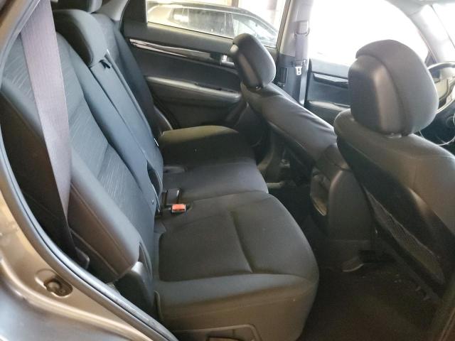 Photo 11 from auction – 2014 KIA SORENTO LX with VIN 5XYKTCA60EG531852