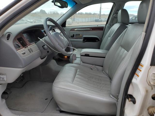 Photo 7 from auction – 2004 LINCOLN TOWN CAR E with VIN 1LNHM81W24Y613734
