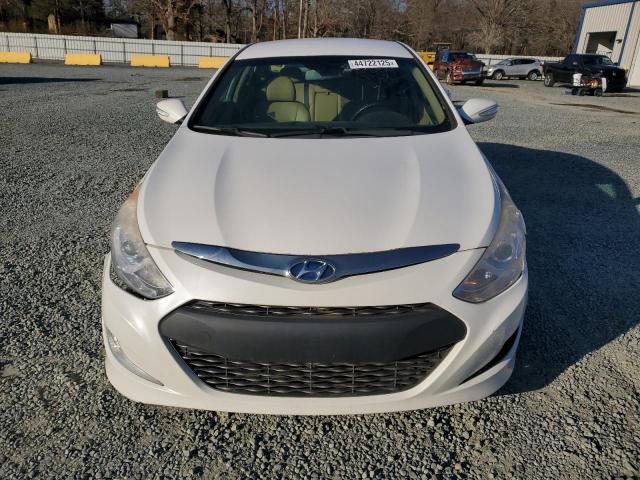 Photo 5 from auction – 2013 HYUNDAI SONATA HYB with VIN KMHEC4A49DA100289
