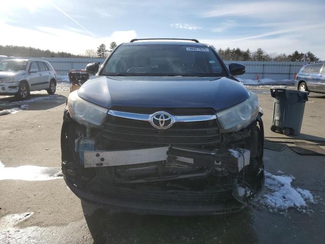 Photo 5 from auction – 2015 TOYOTA HIGHLANDER with VIN 5TDBKRFH3FS142112