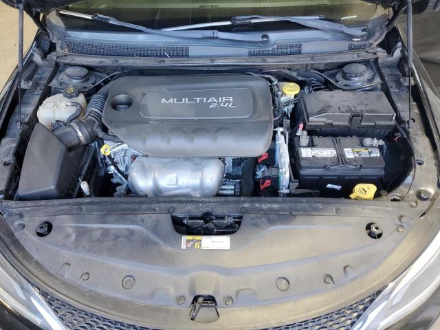 Photo 11 from auction – 2015 CHRYSLER 200 LIMITE with VIN 1C3CCCAB1FN742896