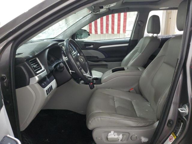 Photo 7 from auction – 2018 TOYOTA HIGHLANDER with VIN 5TDJZRFH4JS864995