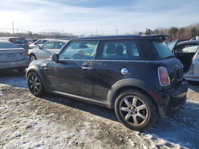 Photo 2 from auction – 2010 MINI COOPER S with VIN WMWMF7C5XATZ69432