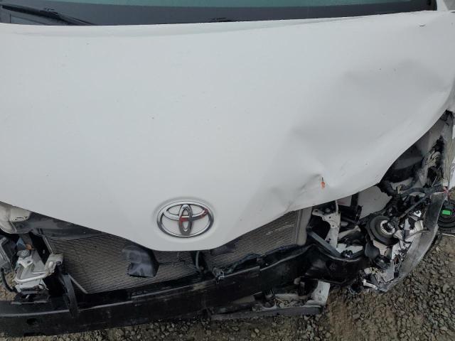 Photo 12 from auction – 2013 TOYOTA SIENNA XLE with VIN 5TDYK3DC6DS403406