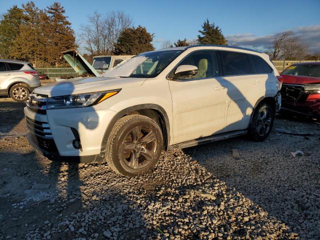 TOYOTA HIGHLANDER 2018 with VIN 5TDDZRFH7JS812936 - Photo from auction