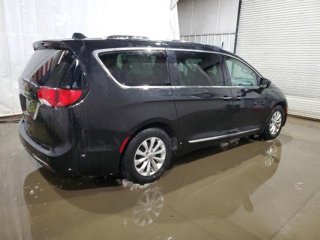 Photo 3 from auction – 2018 CHRYSLER PACIFICA T with VIN 2C4RC1EG6JR260727