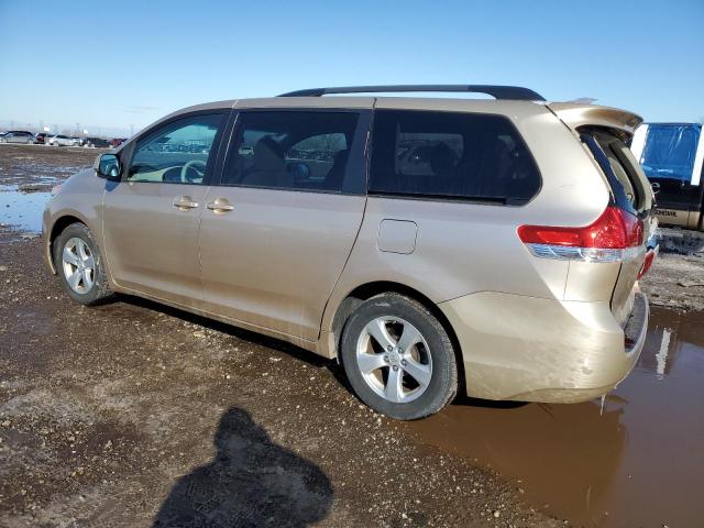 Photo 2 from auction – 2013 TOYOTA SIENNA LE with VIN 5TDKK3DC3DS347947