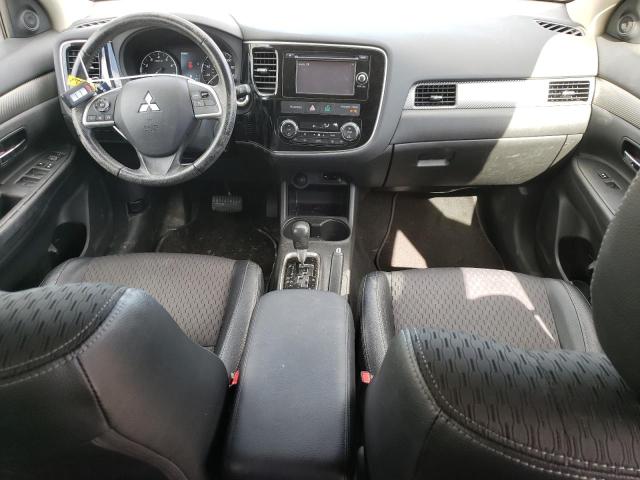 Photo 8 from auction – 2015 MITSUBISHI OUTLANDER with VIN JA4AZ3A38FZ010410