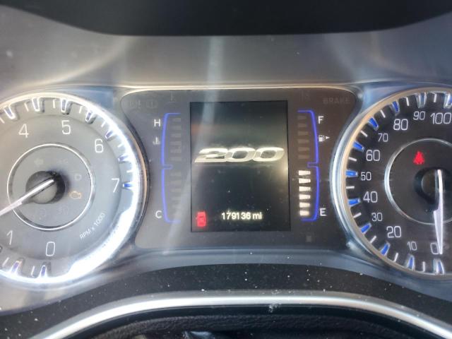 Photo 9 from auction – 2015 CHRYSLER 200 LIMITE with VIN 1C3CCCAB4FN677025