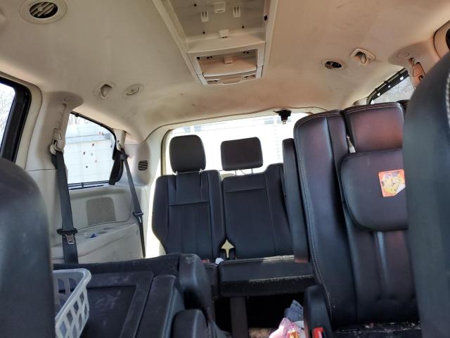 Photo 10 from auction – 2014 CHRYSLER TOWN & COU with VIN 2C4RC1BG8ER426188