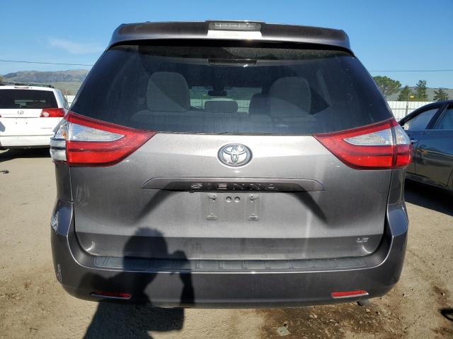 Photo 6 from auction – 2018 TOYOTA SIENNA LE with VIN 5TDKZ3DC8JS948200