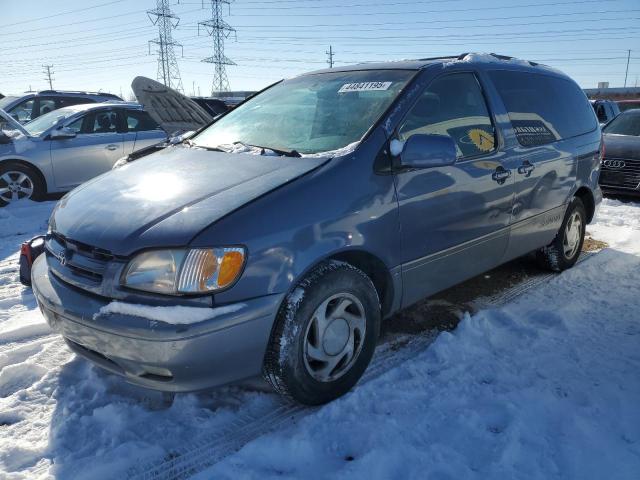 TOYOTA SIENNA LE 2002 with VIN 4T3ZF13C52U429666 - Photo from auction