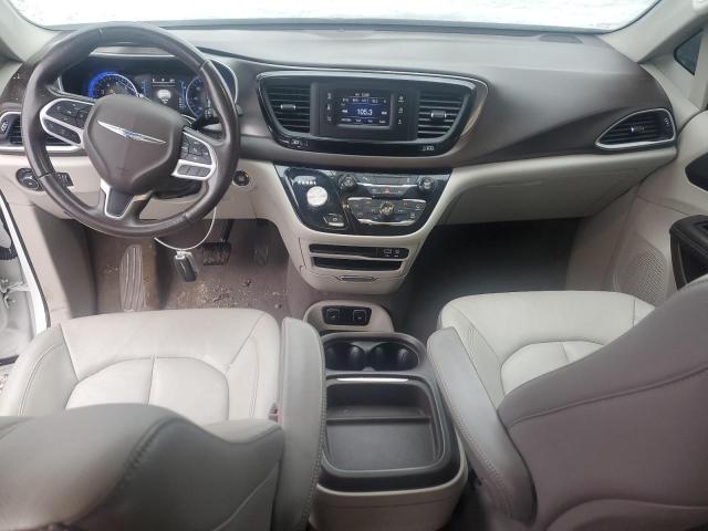 Photo 8 from auction – 2017 CHRYSLER PACIFICA T with VIN 2C4RC1BGXHR613694