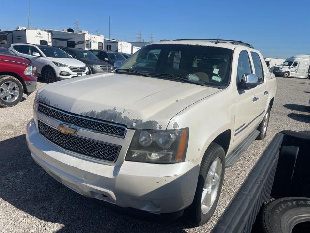 Photo 2 from auction – 2011 CHEVROLET AVALANCHE with VIN 3GNTKGE3XBG402875