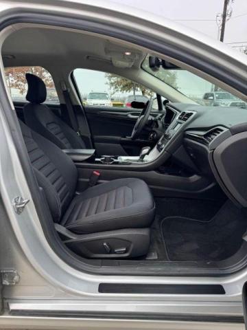 Photo 5 from auction – 2016 FORD FUSION SE with VIN 3FA6P0T97GR251159
