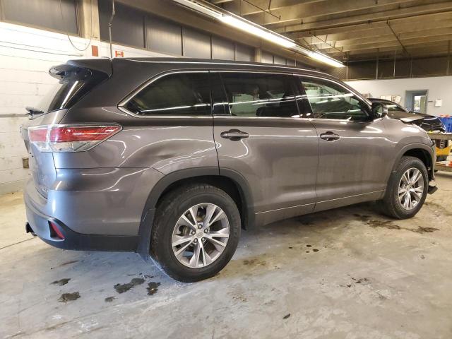 Photo 3 from auction – 2015 TOYOTA HIGHLANDER with VIN 5TDJKRFH7FS104815