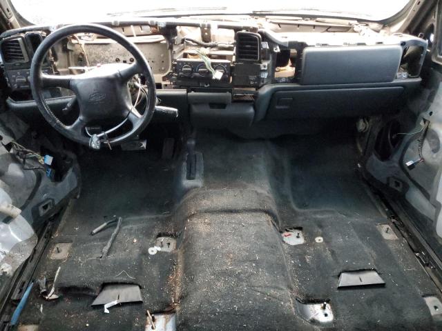 Photo 8 from auction – 2002 CHEVROLET SILVERADO with VIN 2GCEK19V321101531