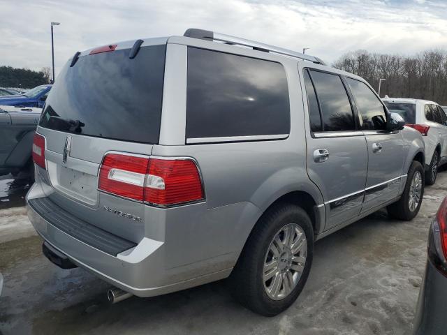 Photo 3 from auction – 2012 LINCOLN NAVIGATOR with VIN 5LMJJ2J59CEL03429