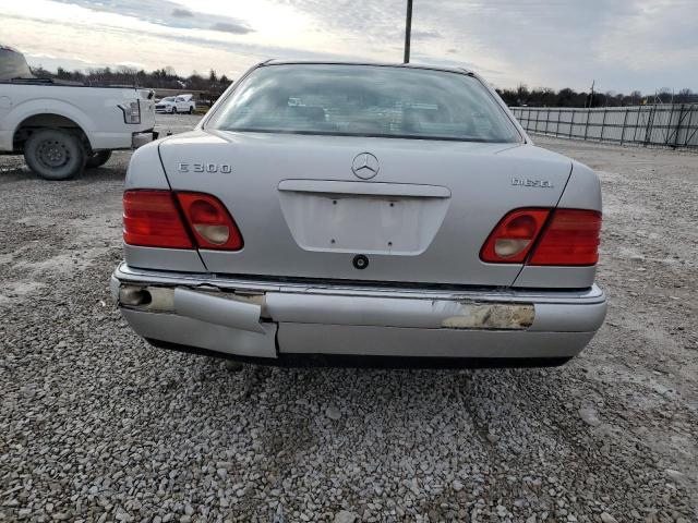 Photo 6 from auction – 1996 MERCEDES-BENZ E 300D with VIN WDBJF20F9TJ003169
