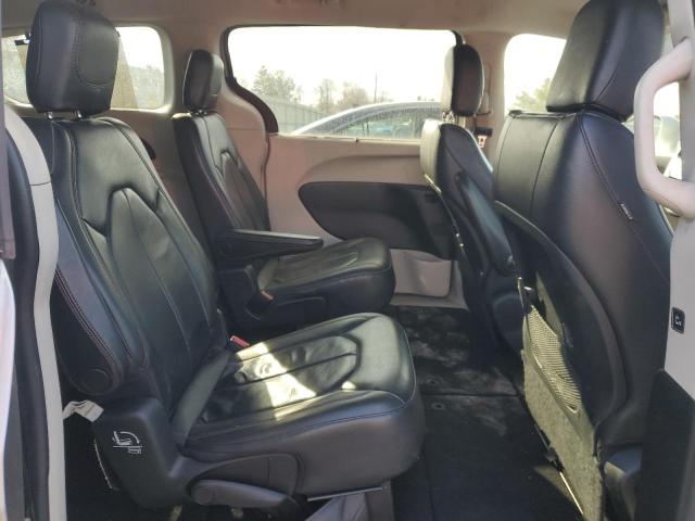 Photo 11 from auction – 2017 CHRYSLER PACIFICA T with VIN 2C4RC1BG6HR613904
