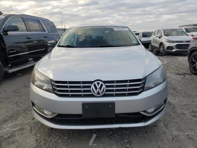 Photo 5 from auction – 2015 VOLKSWAGEN PASSAT SEL with VIN 1VWCV7A39FC010210