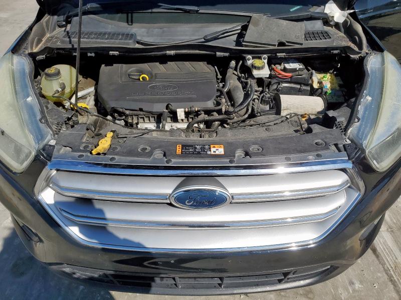 Photo 11 from auction – 2017 FORD ESCAPE SE with VIN 1FMCU9GD3HUA73376