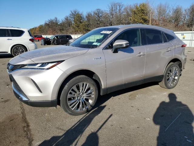 TOYOTA VENZA LE 2021 with VIN JTEAAAAH1MJ024735 - Photo from auction