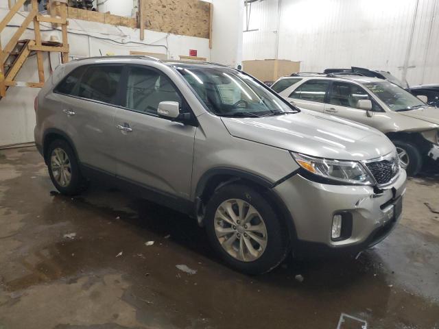 Photo 4 from auction – 2015 KIA SORENTO EX with VIN 5XYKUDA73FG629013