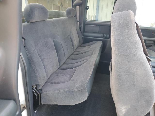 Photo 10 from auction – 2000 CHEVROLET SILVERADO with VIN 2GCEC19T0Y1205348