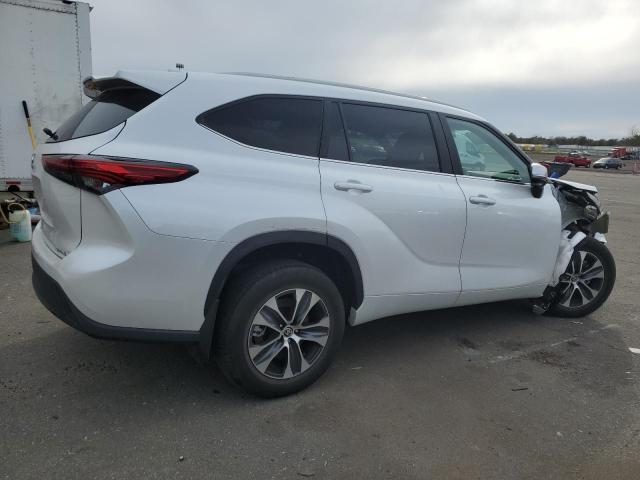 Photo 3 from auction – 2023 TOYOTA HIGHLANDER with VIN 5TDKDRBH1PS515746