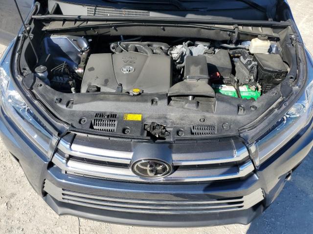 Photo 12 from auction – 2017 TOYOTA HIGHLANDER with VIN 5TDYZRFH9HS220434