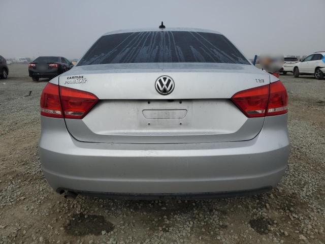 Photo 6 from auction – 2015 VOLKSWAGEN PASSAT S with VIN 1VWAT7A38FC121666