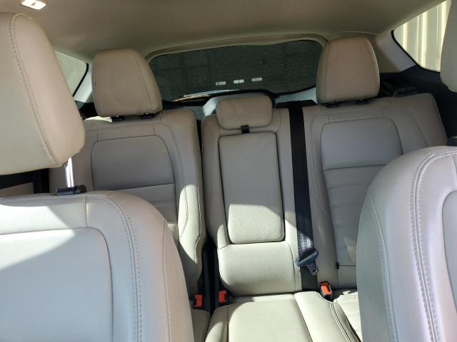 Photo 10 from auction – 2019 FORD ESCAPE SEL with VIN 1FMCU0HD0KUA44130