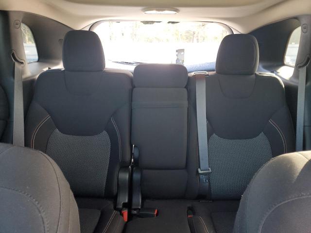 Photo 10 from auction – 2017 JEEP CHEROKEE L with VIN 1C4PJLCBXHW577444