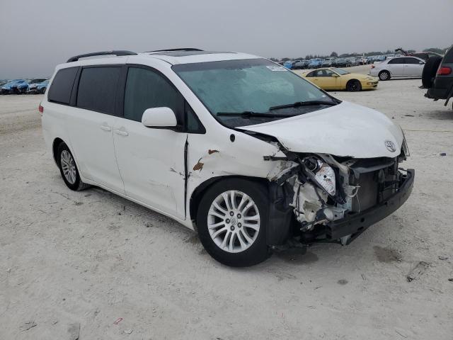 Photo 4 from auction – 2014 TOYOTA SIENNA XLE with VIN 5TDYK3DC7ES437808